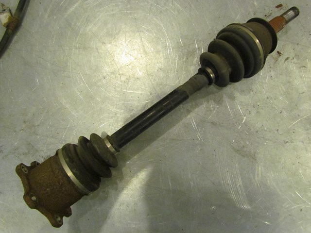2005 Infiniti G35X Sedan LH Rear Axle