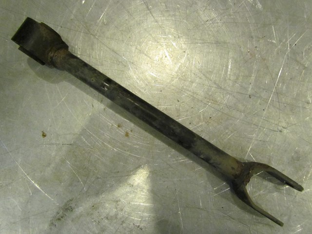 2005 Infiniti G35X Sedan Rear RH Toe Arm