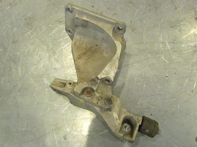 2005 Infiniti G35X Sedan RH Motor And Differential Mount