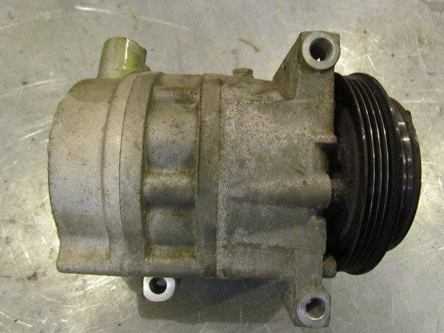 2005 Infiniti G35X Sedan AC Compressor 92600 AC000 DAMAGED