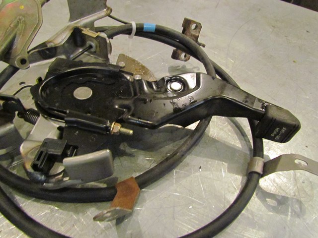 2005 Infiniti G35X Sedan Parking Brake Cable And Pedal