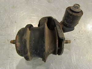 2005 Infiniti G35X Sedan LH Drivers Side Motor Mount