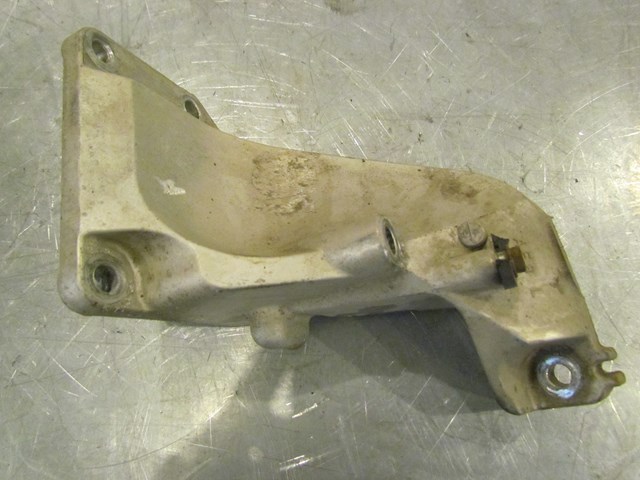 2005 Infiniti G35X Sedan LH Drivers Motor Mount On Motor
