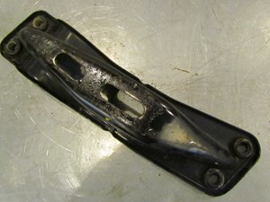 2005 Infiniti G35X Transmission Mount Bracket