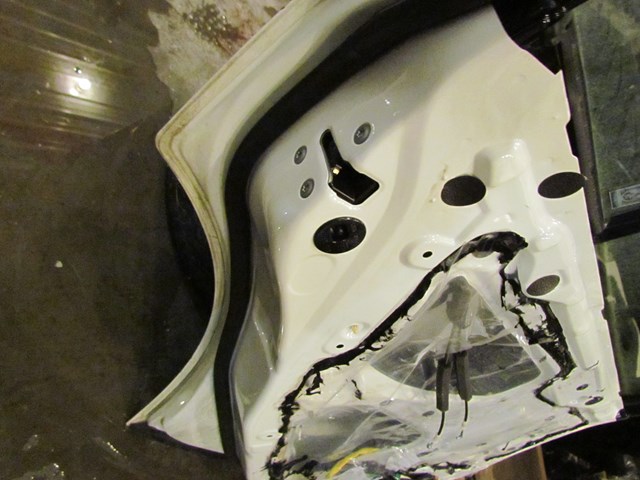 2005 Infiniti G35X Rear LH Drivers Door Assy