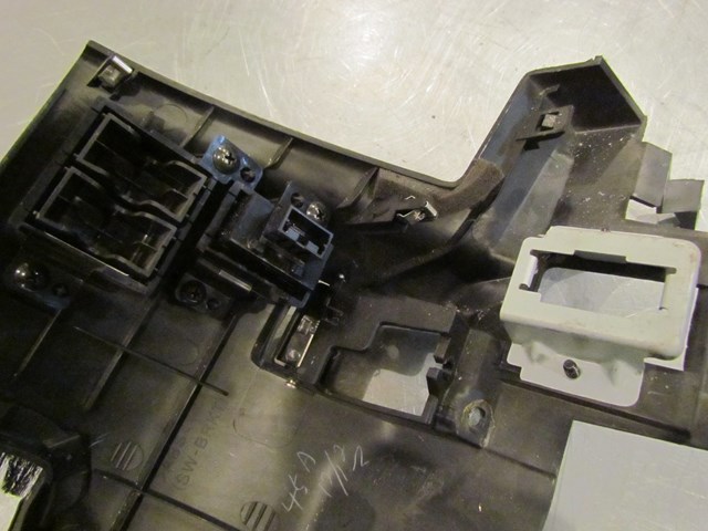 2008 Nissan 350Z LH Drivers Knee Bolster 68106 CF40A 