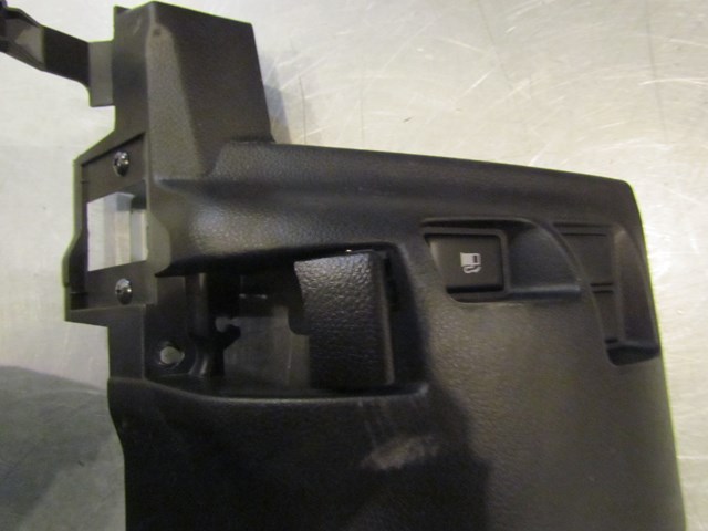 2008 Nissan 350Z LH Drivers Knee Bolster 68106 CF40A 