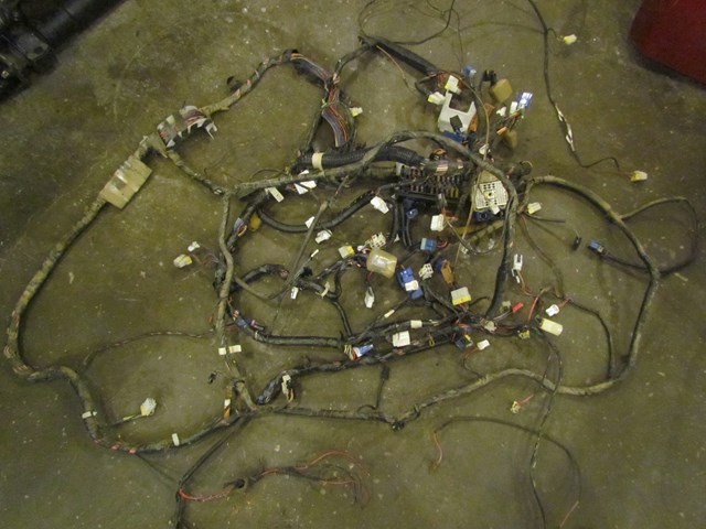 1992 Nissan Body Wiring Harness 24013 40F00
