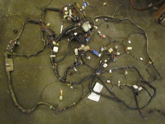 1992 Nissan Body Wiring Harness 24013 40F00