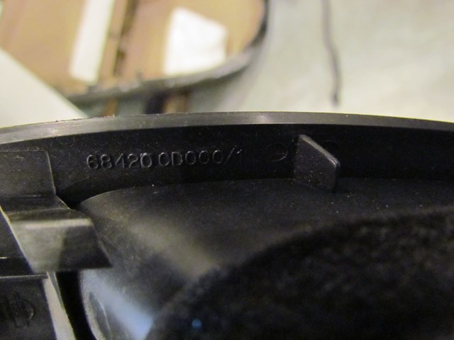 2003 Nissan 350Z RH Passenger Dash Vent 68420 CD000