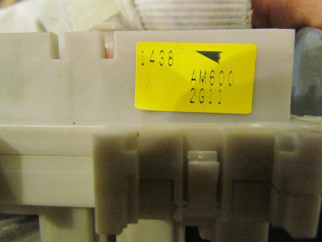 2003 Nissan 350Z LH Drivers Interior Fuse Panel Assy AM600 2G11