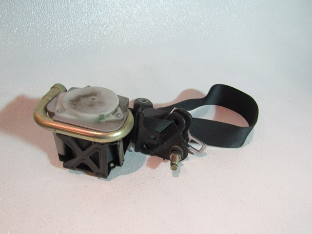 03 04 05 06 Nissan 350Z LH Driver Seat Belt