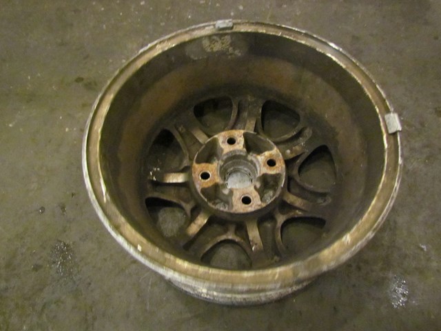 1992 Nissan 240SX 4 bolt Rim 15x6JJ 30 Lip Damage See Pics