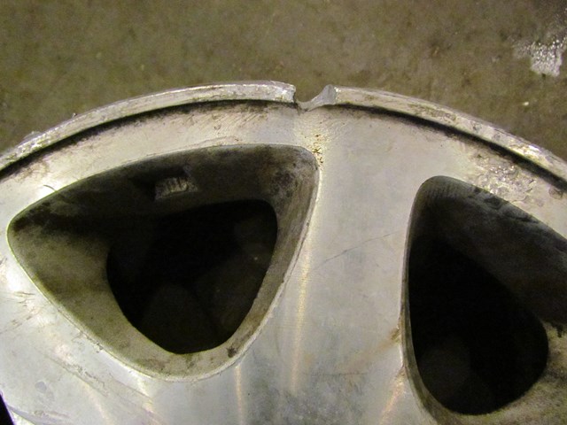 1992 Nissan 240SX 4 bolt Rim 15x6JJ 30 Lip Damage See Pics