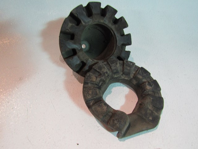 03 04 05 06 07 08 Nissan 350Z Rear Coil Spring Bushings