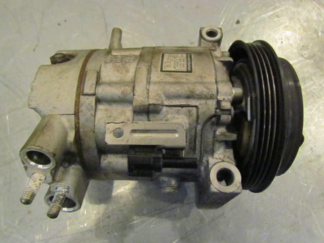 2003 Nissan 350Z AC Compressor 92600 CD000