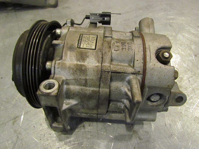 2003 Nissan 350Z AC Compressor 92600 CD000