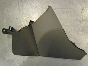 2003 Nissan 350Z LH Inner Console Kick Panel 68135 CD000