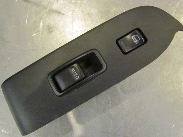 2004 Infiniti G35X Front RH Passenger Door Switch 1 of 4 Broken Tab 80960 AM600