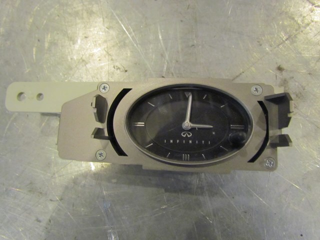 2004 Infiniti G35X Dash Clock 25810 AM620
