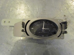 2004 Infiniti G35X Dash Clock 25810 AM620