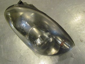 2004 Infiniti G35X RH Passenger Headlight Assembly OEM - BROKEN TAB SEE PHOTOS