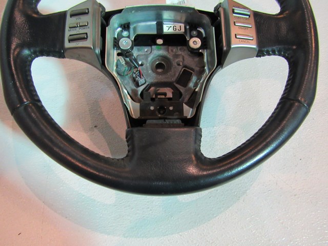 2004 Infiniti G35X Steering Wheel