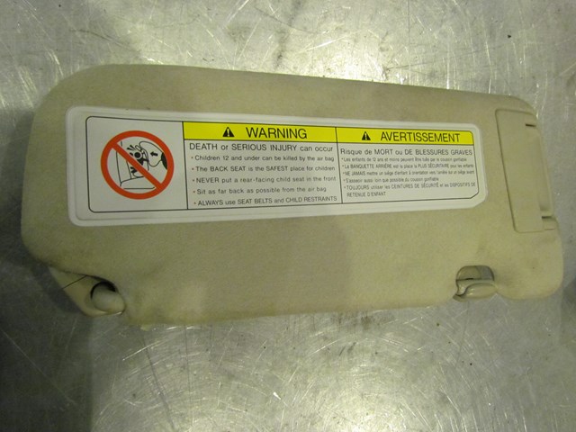 2004 Infiniti G35X LH Drivers Sun Visor
