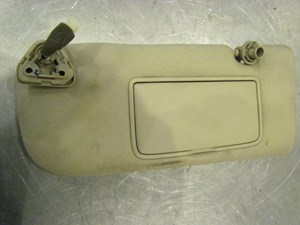 2004 Infiniti G35X LH Drivers Sun Visor