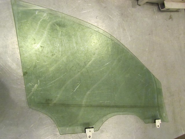 2004 Infiniti G35X Sedan Front LH Drivers Front Door Glass