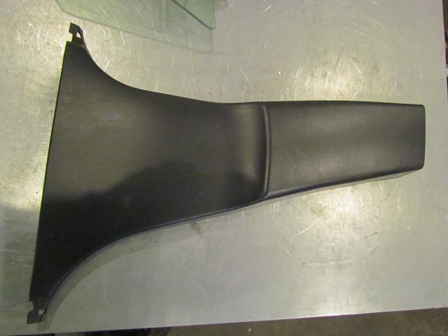2004 Infiniti G35X Sedan Front LH Drivers B Pillar Lower Trim Panel 76916 AL500