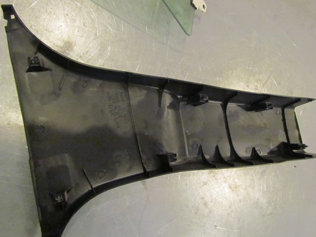 2004 Infiniti G35X Sedan Front LH Drivers B Pillar Lower Trim Panel 76916 AL500