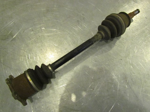2004 Infiniti G35X Rear RH Passenger Axle