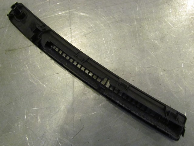 2004 Infiniti G35X Sedan Front Drivers Dash Vent 68743 AL502