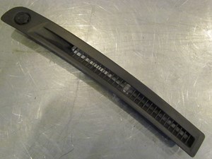 2004 Infiniti G35X Sedan Front Drivers Dash Vent 68743 AL502