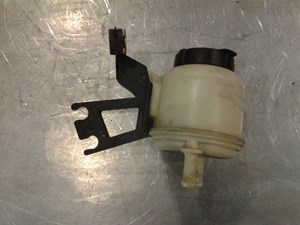 2004 Infiniti G35X Powersteering Fluid Reservoir 