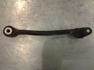2004 Infiniti G35X RH Rear Toe Arm