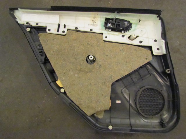 2004 Infiniti G35X Sedan Rear RH Passenger Door Panel Assy