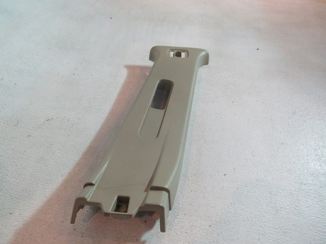 2004 Infiniti G35X Sedan RH Passenger Upper B Pillar Trim 76913 AL500