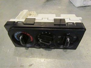 2001 Subaru Legacy Climate Control Assy 72311AE06A