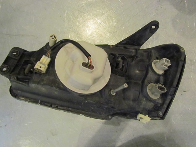 2001 Subaru Legacy RH Passenger Headlight OEM