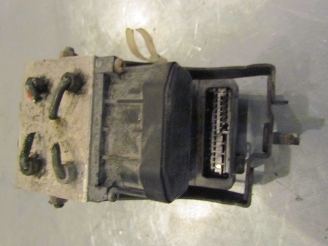 2001 Subaru Legacy GT ABS Pump W/ Bracket