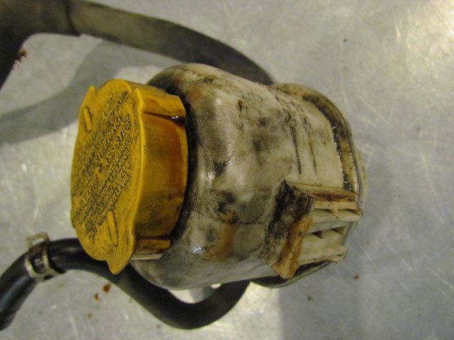 2001 Subaru Legacy GT Power Steering Reservoir