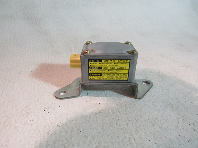 2002 Subaru Impreza RH Passenger Air Bag Sensor 98235FE020