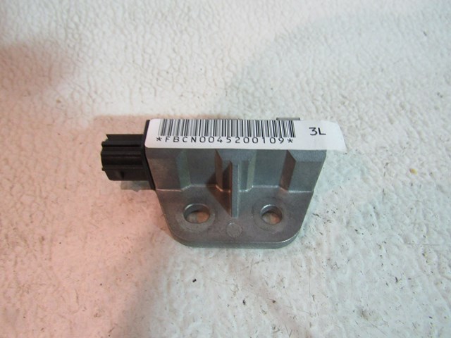 03 04 05 06  Infiniti G35 Coupe RH Impact Sensor