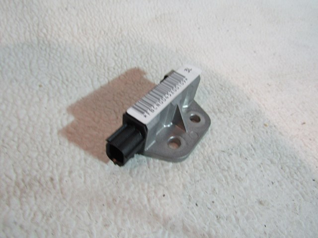 03 04 05 06  Infiniti G35 Coupe RH Impact Sensor