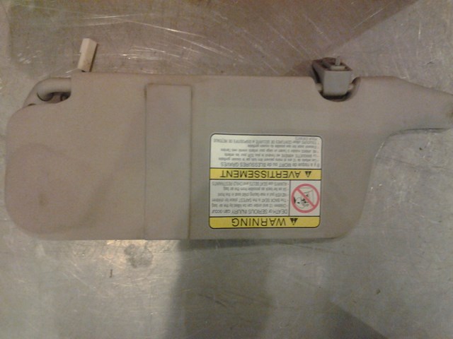 2001 Subaru Legacy RH Sun Visor