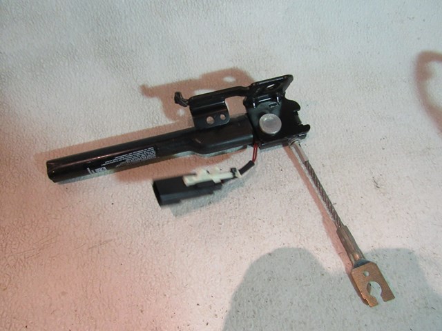 2016 Ford Explorer Sport Front RH Seat Belt Pretensioner FB5378610E44AA