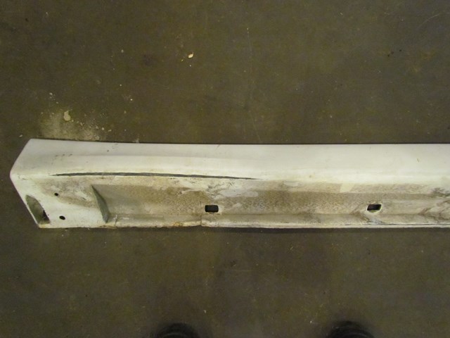 2001 Subaru Legacy GT LH Side Skirt