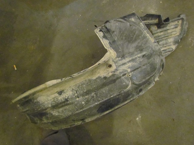 2001 Subaru Legacy GT Front RH Passenger Splash Shield